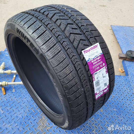 Tourador Winter Pro TSU1 275/40 R20 и 315/35 R20 110V