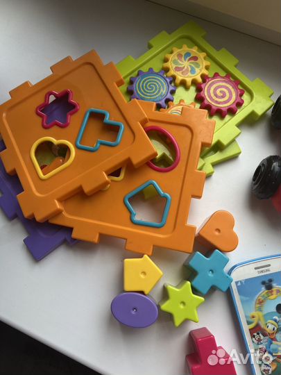 Развивающие игрушки для малышей