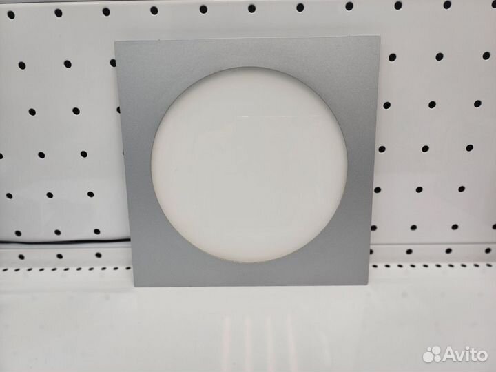 Светильник встраиваемый светодиодный