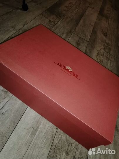 Шикарный набор посуды (чайный сервиз)