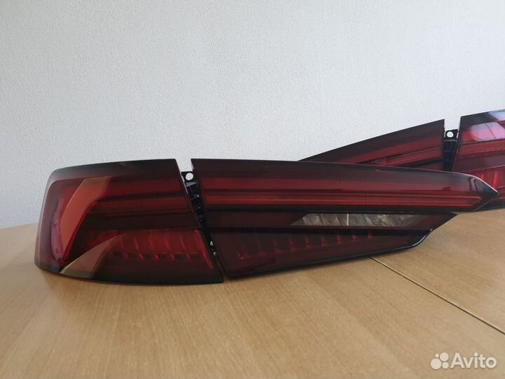 Комплект фонарей задний Audi A5 8W 2019