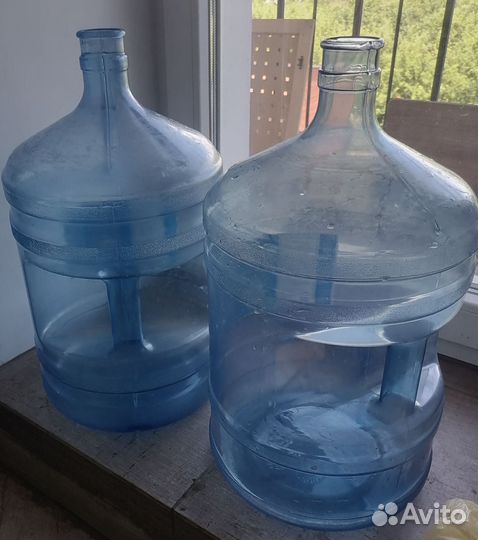 Бутылки 20л и бутылки 1л из пластика и стекла