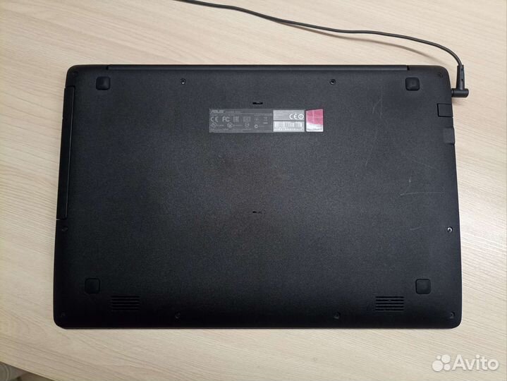 Ноутбук asus X553M