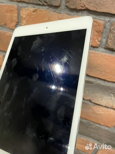 iPad mini 4 128гб с отпечатком