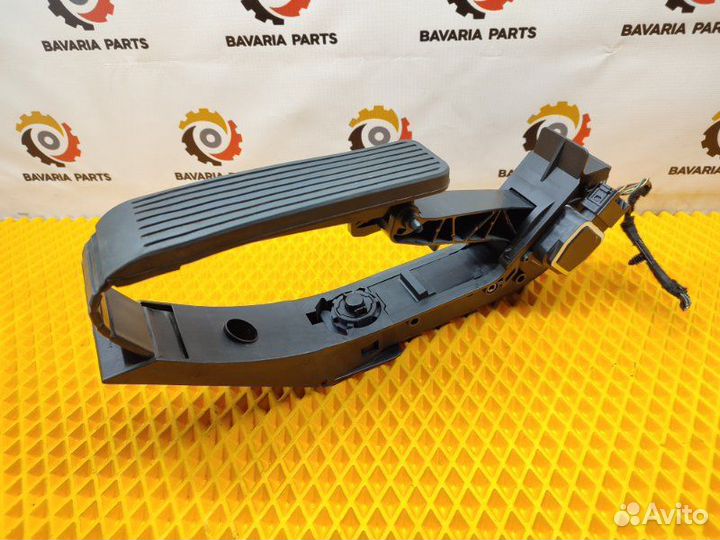 Педаль газа Mercedes S W221 3.5 M272 2009