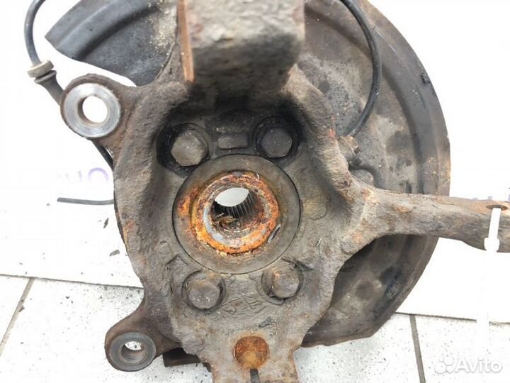 Кулак поворотный передний правый Nissan Qashqai