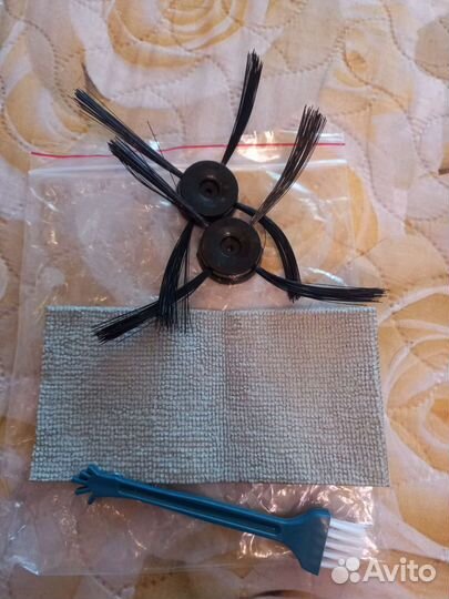 Робот пылесос новый