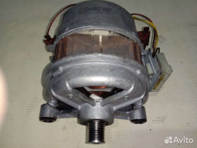 Двигататель стиральной машины Вирпул