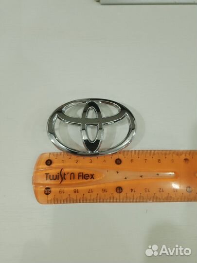 Эмблема toyota в руль