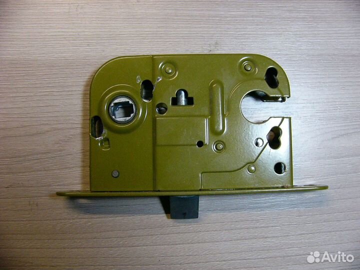 Фурнитура для дверей