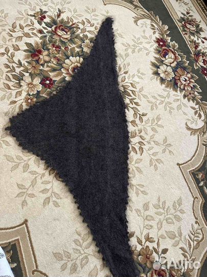 Пуховый платок шаль