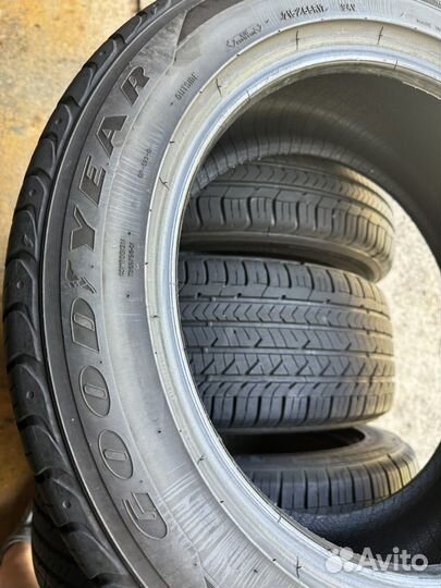 Goodyear Eagle Sport TZ 215/55 R17