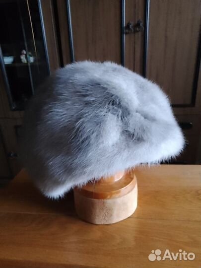 Берет женский норковый