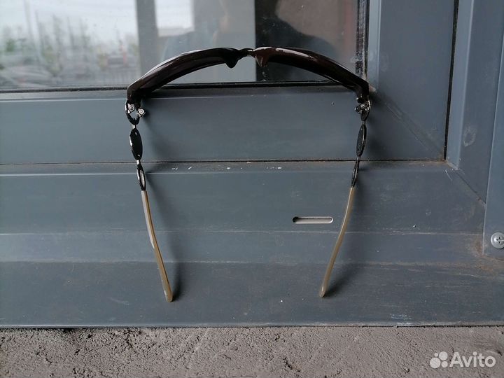 Солнцезащитные очки женские брендовые