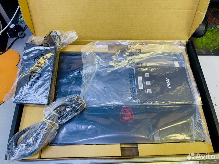 Ноутбук MSI i5-10200H+RTX3060 6Gb Как Новый