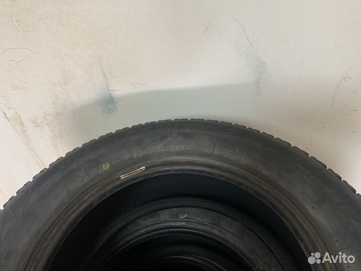 Bridgestone Blizzak Revo2 14.00/13.5 R14 40P