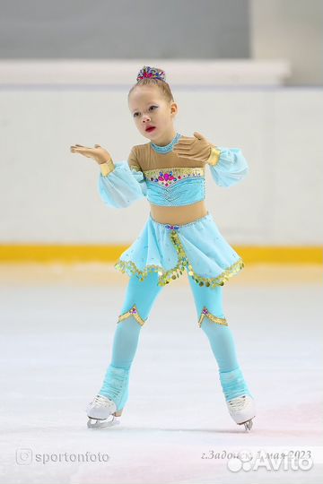 Костюм для выступлений для фигурного катания 122