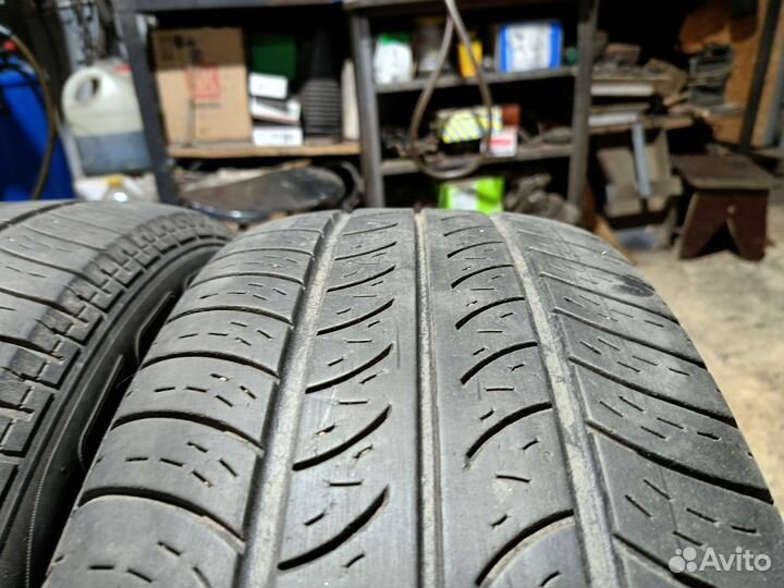 Cooper CS4 Touring 225/65 R16
