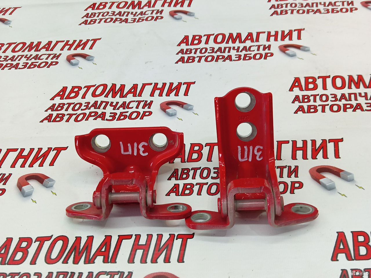 Петля двери задней правой Джили Кулрей SX11