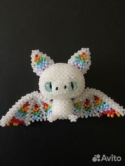 Летучая мышь из бисера / амигуруми