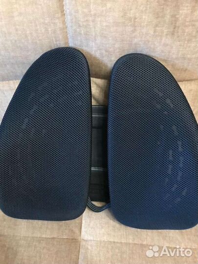 Подставка для спины на офисное кресло