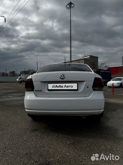 Volkswagen Polo 1.6 AT, 2011, 216 000 км