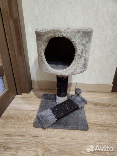 Домик для кошки с когтеточкой бу