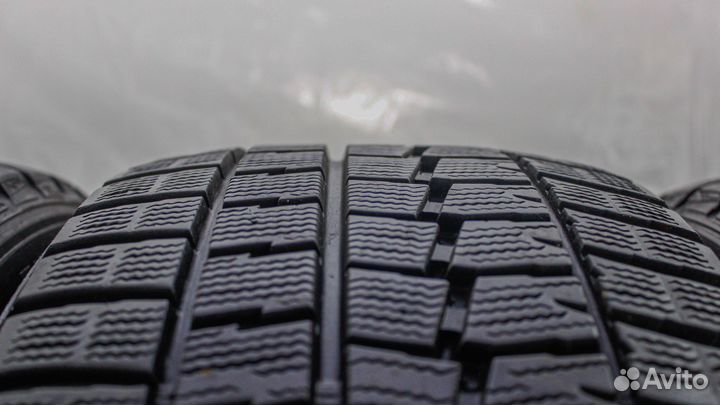 Dunlop Winter Maxx WM01 245/45 R19 и 275/40 R19 98T