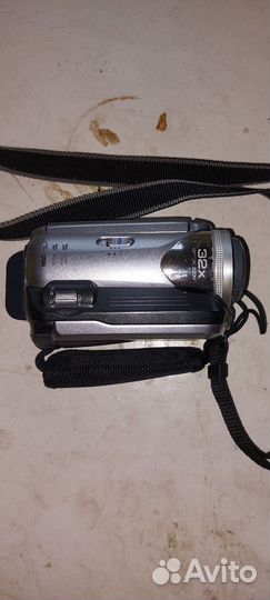 Цифровая видеокамера JVC