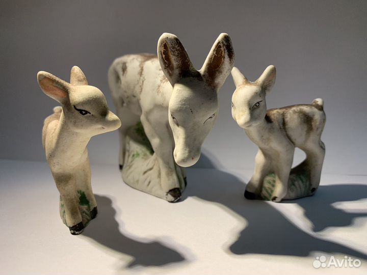 Олениха с оленятами