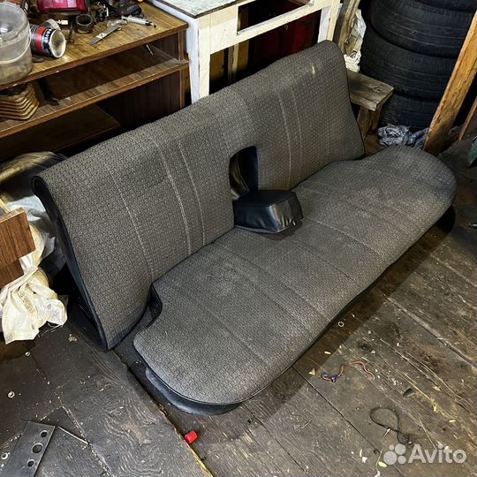 Комплект сидений жигули 2106