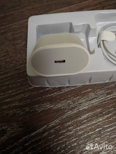 Зарядка на iPhone