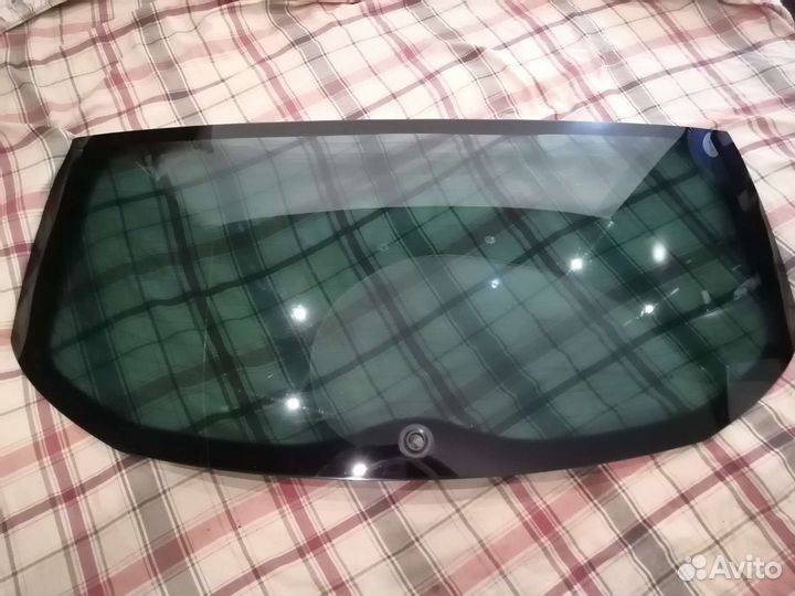 Стекло крышки багажника Seat Ibiza 4
