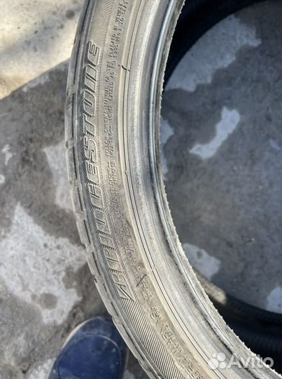 Bridgestone Potenza RE050A 235/35 R19 и 265/30 R19