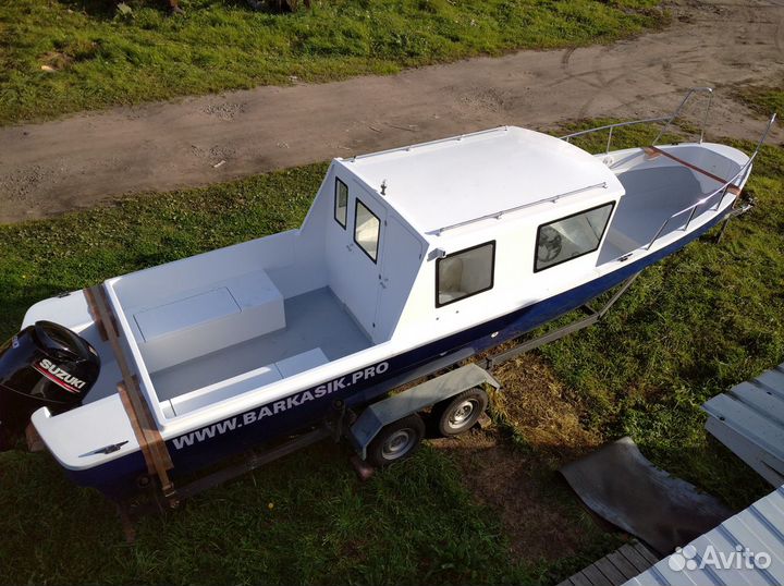 Катер каютный