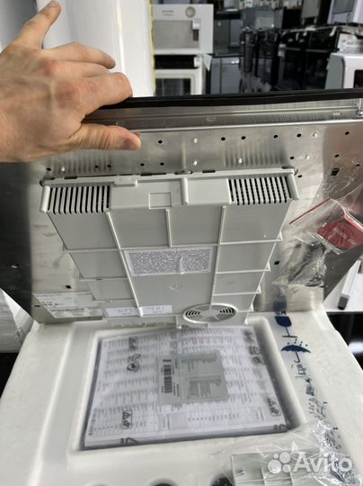 Индукционная варочная поверхность Hansa