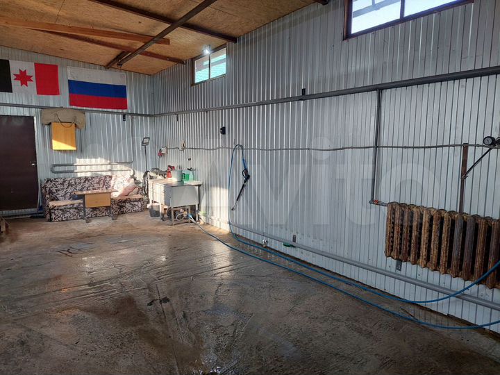 Гараж, > 30 м²