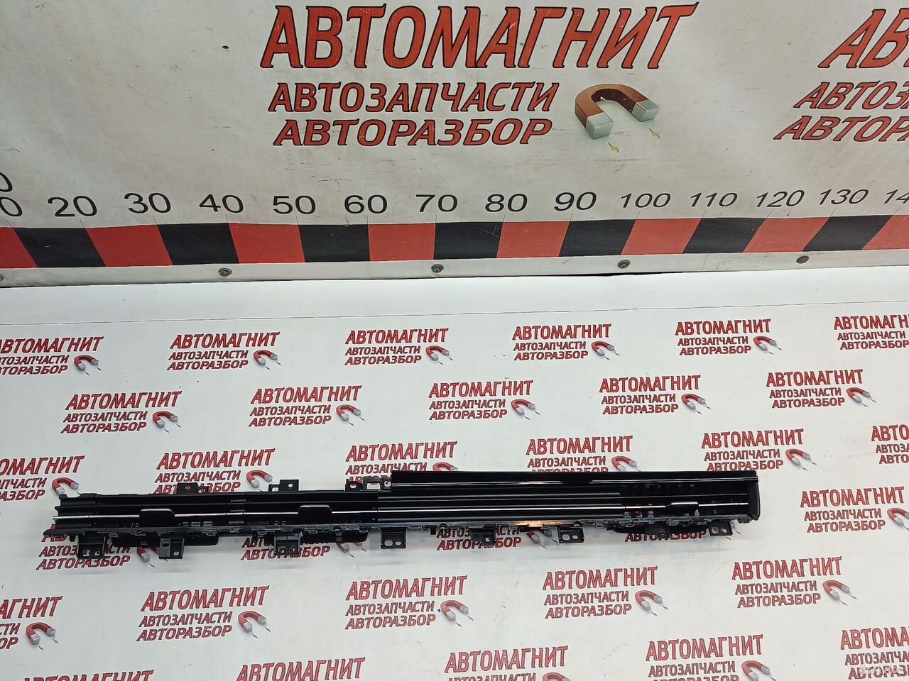 Дефлектор воздуховода центральный Omoda C5