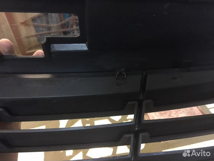 Решотка радиатора гранта