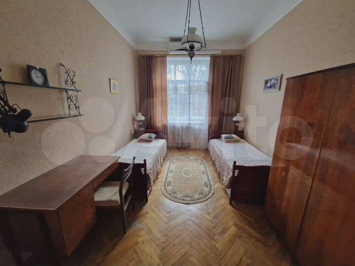 3-к. квартира, 73 м², 1/2 эт.