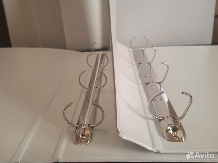 Папки канцелярские белые