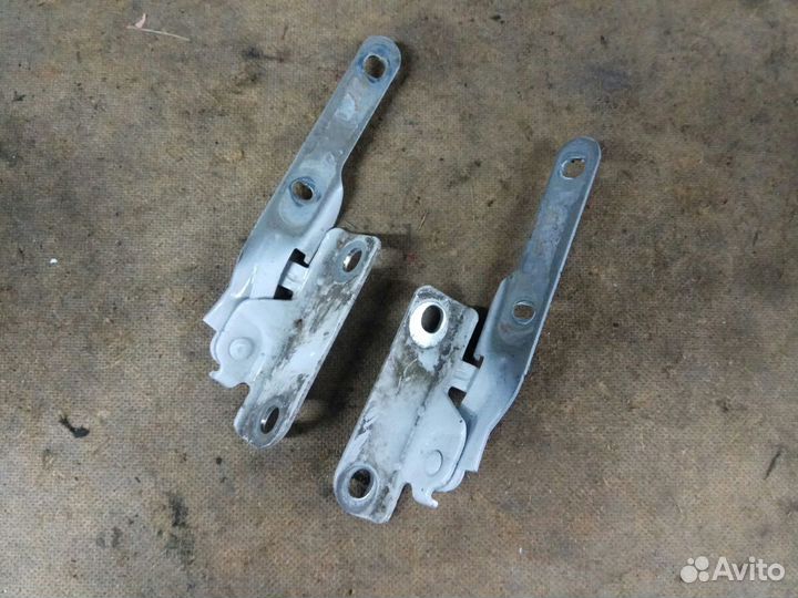 Петля Лада Ларгус