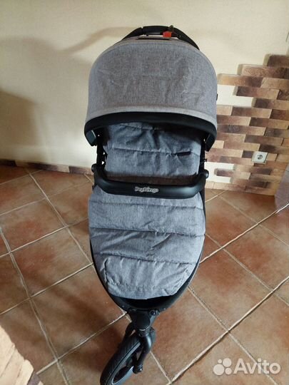 Коляска прогулочная