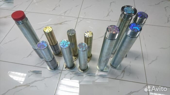 Палец крепления стрелы к колонне