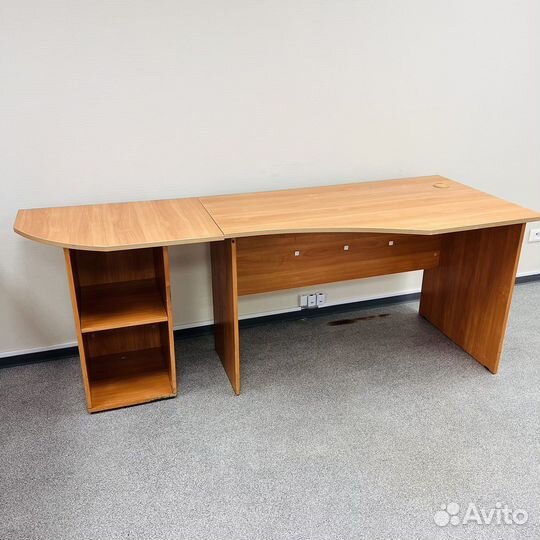 Стол офисный