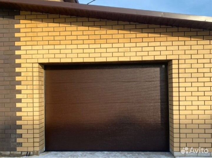 Секционные ворота с калиткой мон-ж до 48 часов