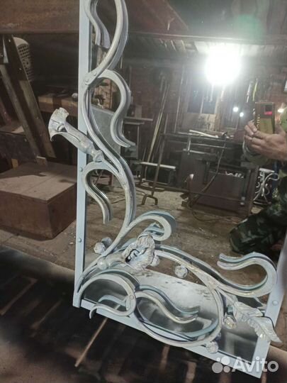 Зеркало настенное