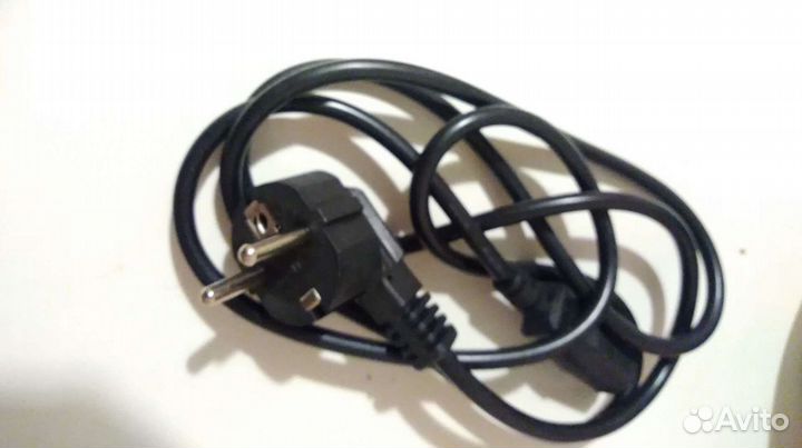 Кабель питания для компьютера,и бытовых устройств