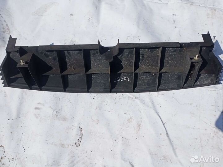 Пыльник бампера Mitsubishi Outlander 1 cu