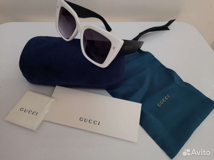 Солнечные очки gucci